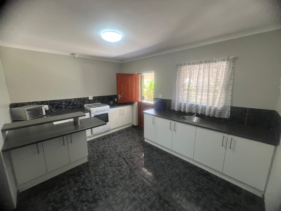 4 Bedroom Property for Sale in Pellsrus Eastern Cape